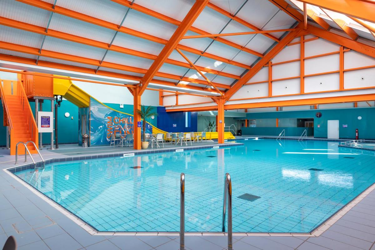 Camping Pods, Dovercourt Holiday Park - Housity
