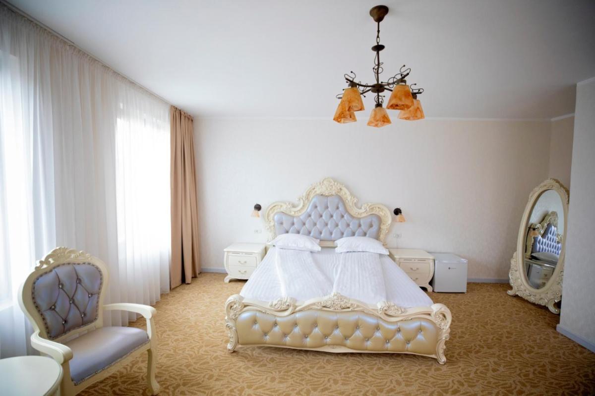 Regal Ballroom - Housity