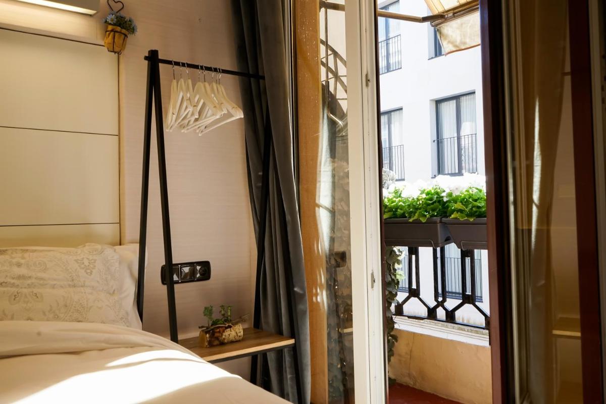 Pensión Easo - Housity