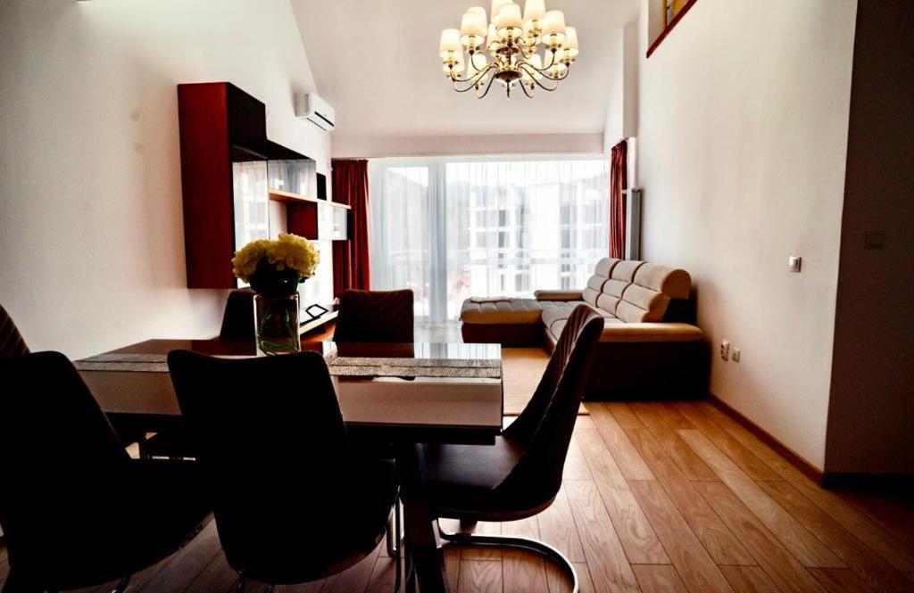 Elite Apartments Sinaia - Housity