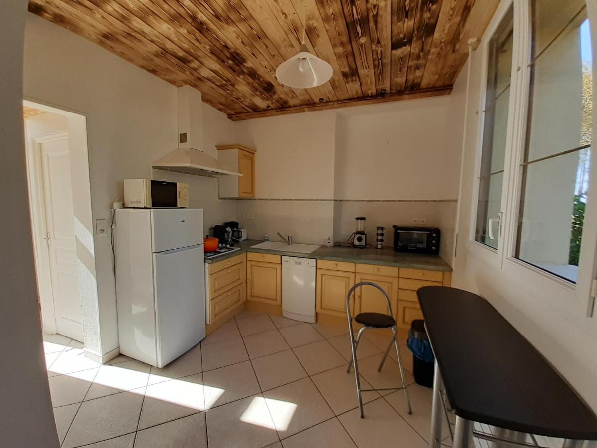 Emeraude - Pause - Housity