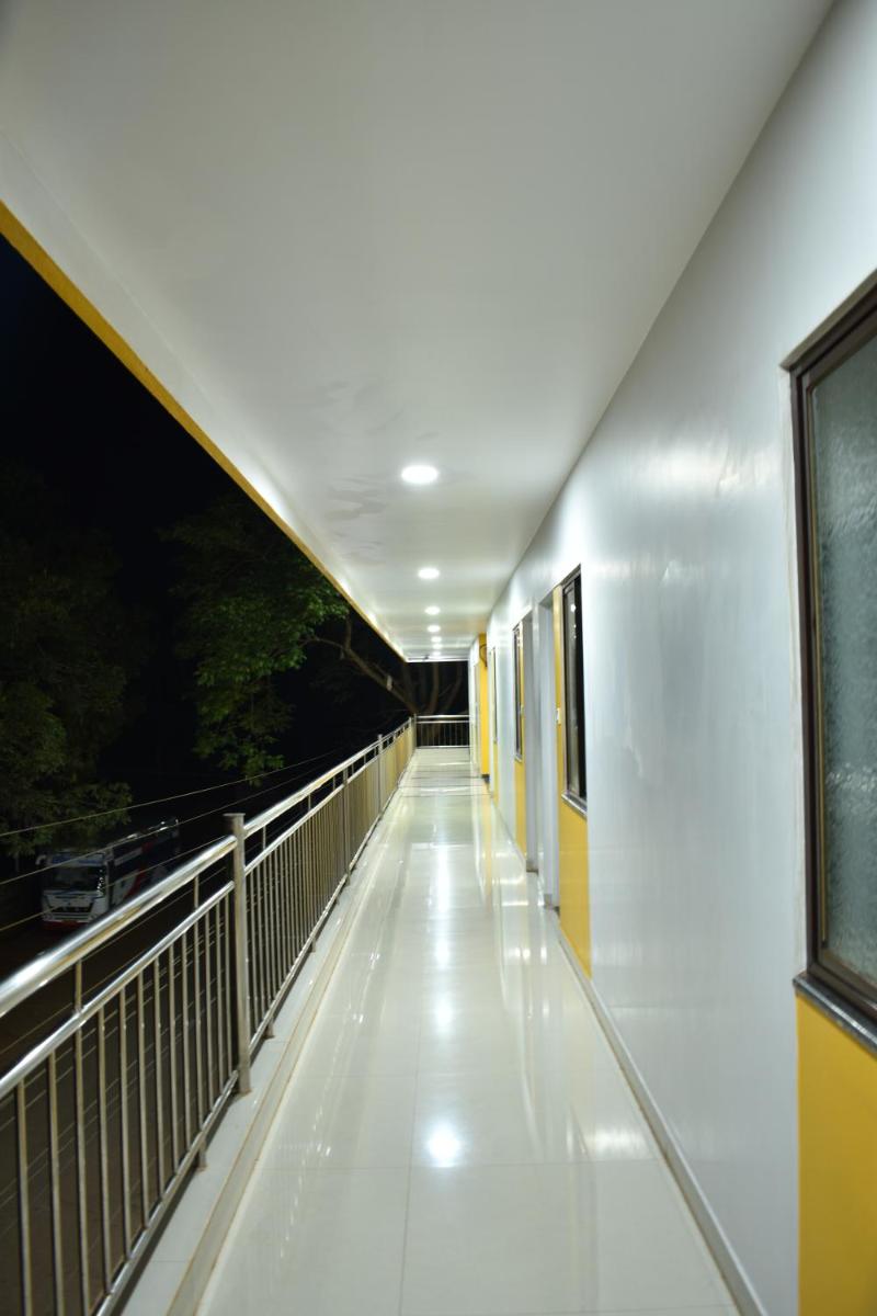 Hotel GANANJAYA - Housity