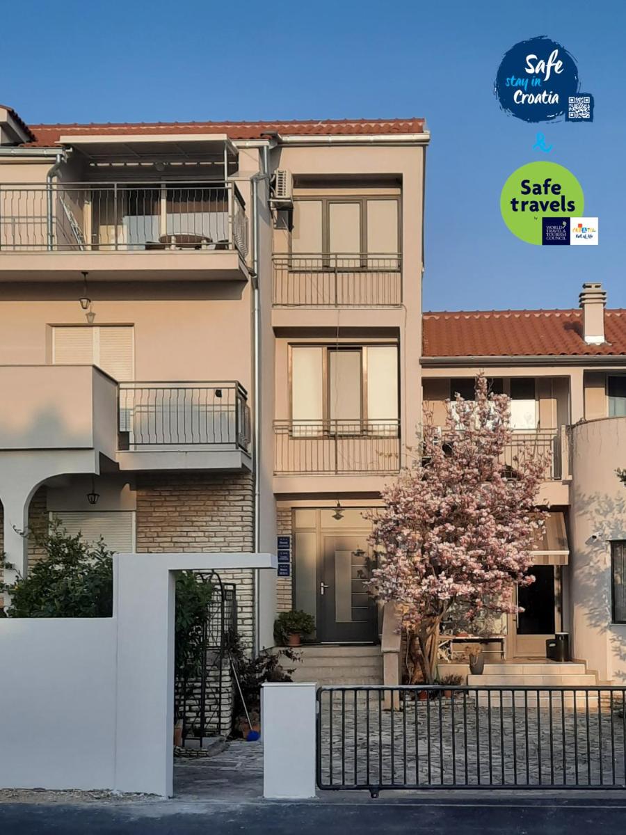 Apartmani Kardum Brodarica - Housity