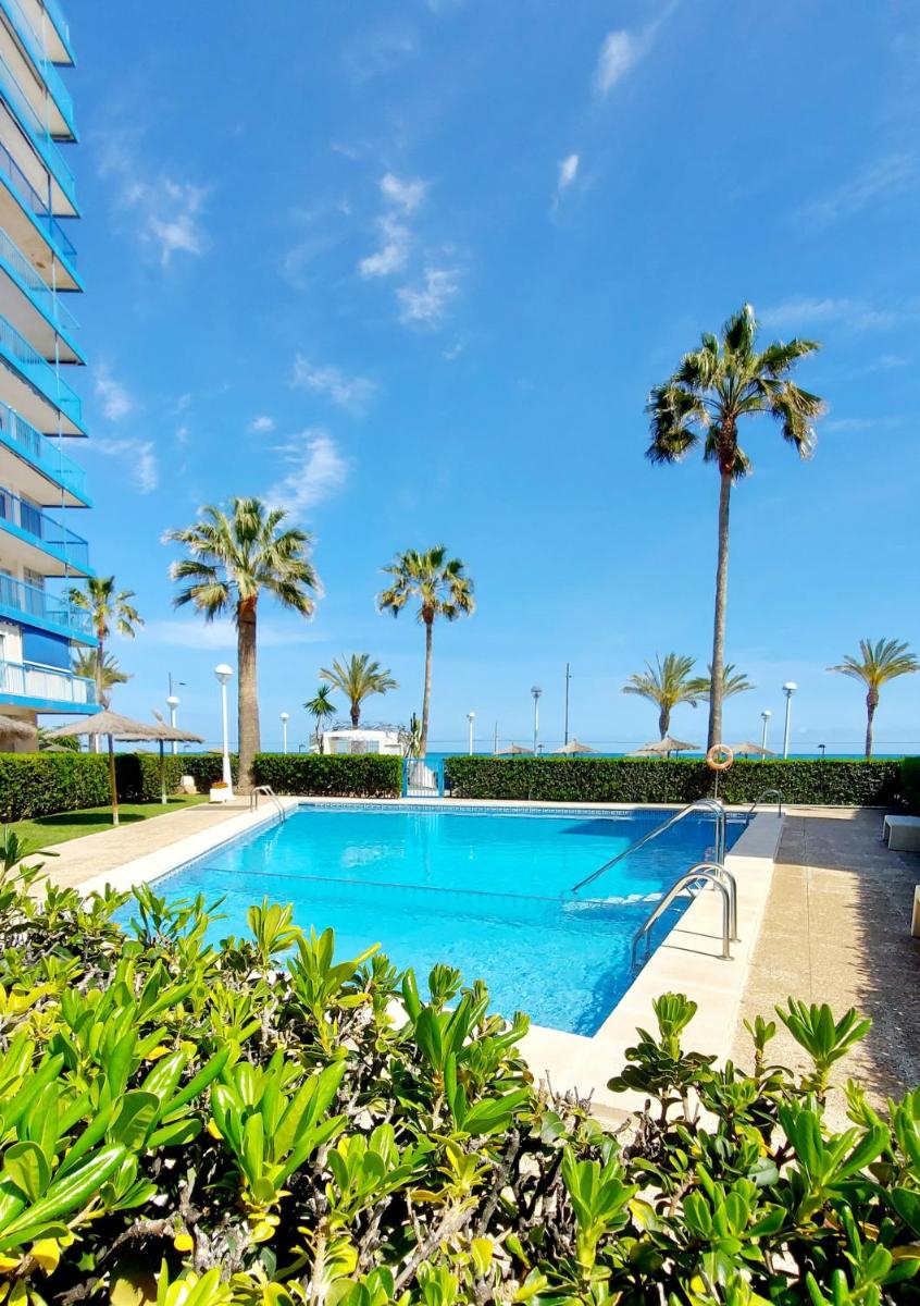 Exclusif Appartement en 1er Ligne, Vue Imprenable, Piscine, Parking Privé à Playa Mucha Vista, Alicante - Housity