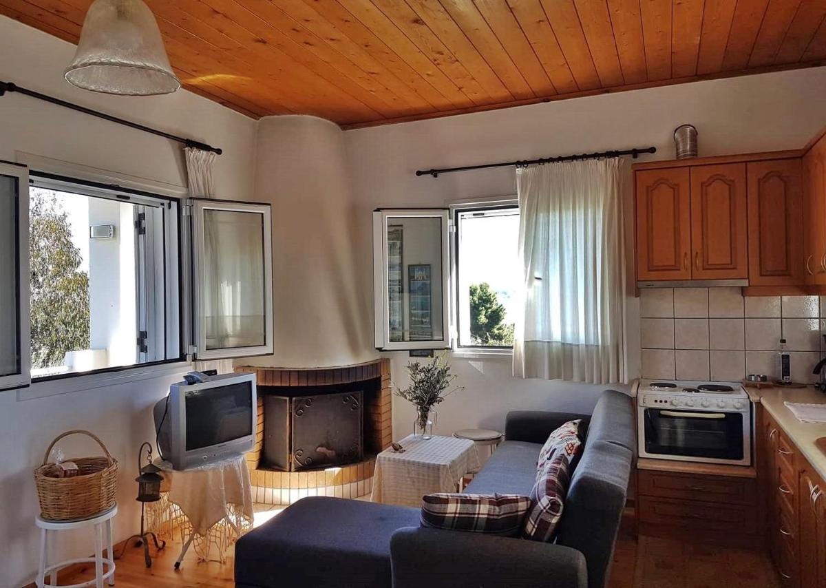 Amazing Sea View-Neos Pyrgos Beach -Evoia Greece - Housity