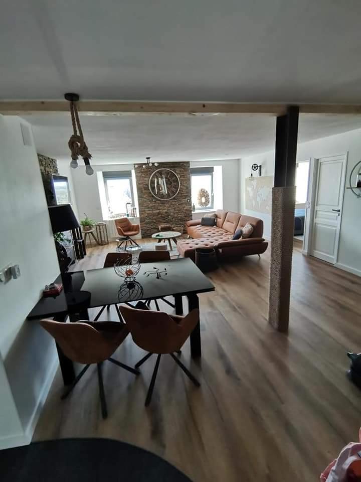 Loft 100m2 neuf entièrement équipée - Housity