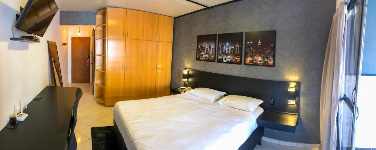 Flat com varanda ao lado do Brasília Shopping - Housity