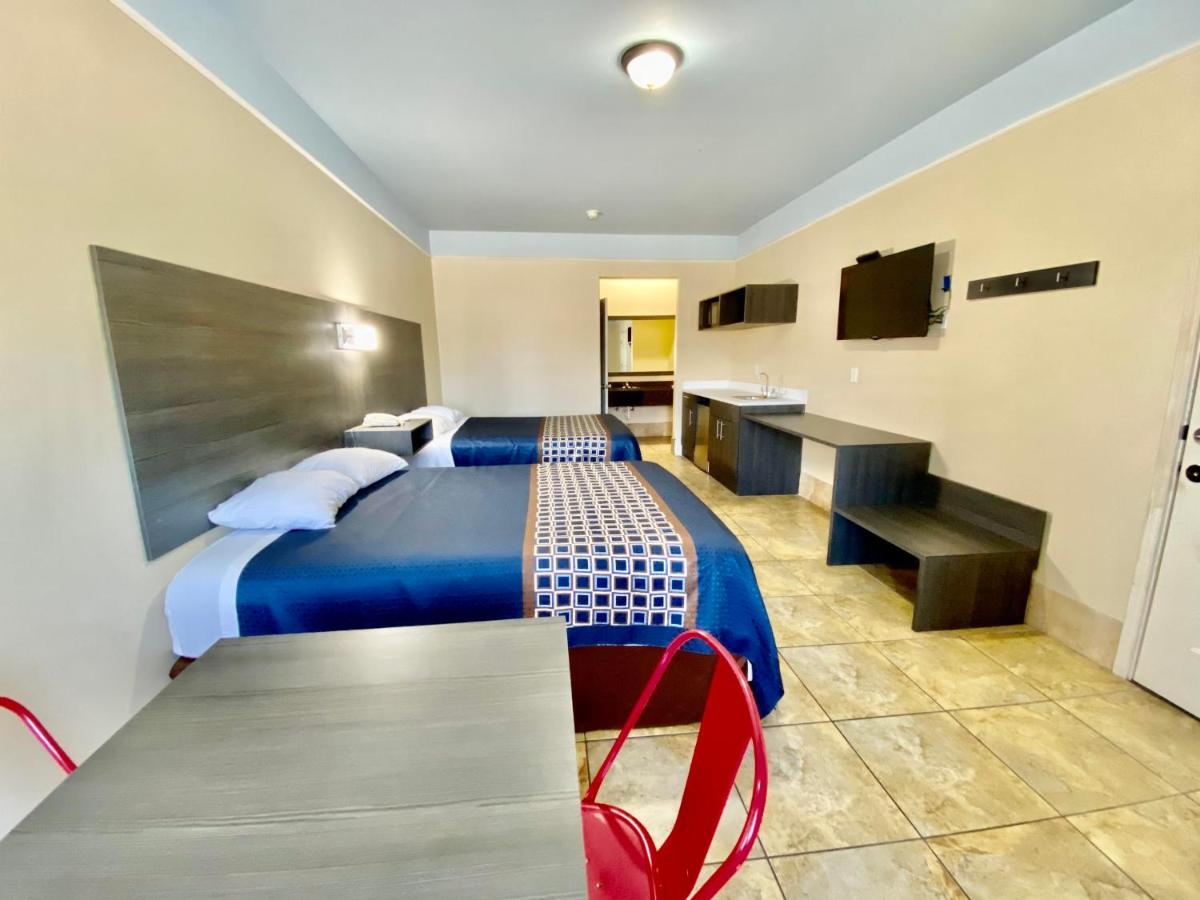 Texas Inn & Suites McAllen at La Plaza Mall and Airport - Housity
