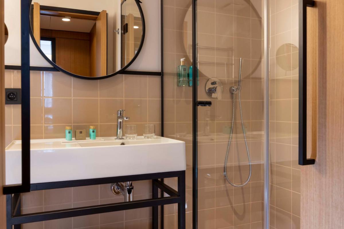 Salle de bains dans l'établissement Hotel Le 37 Bis