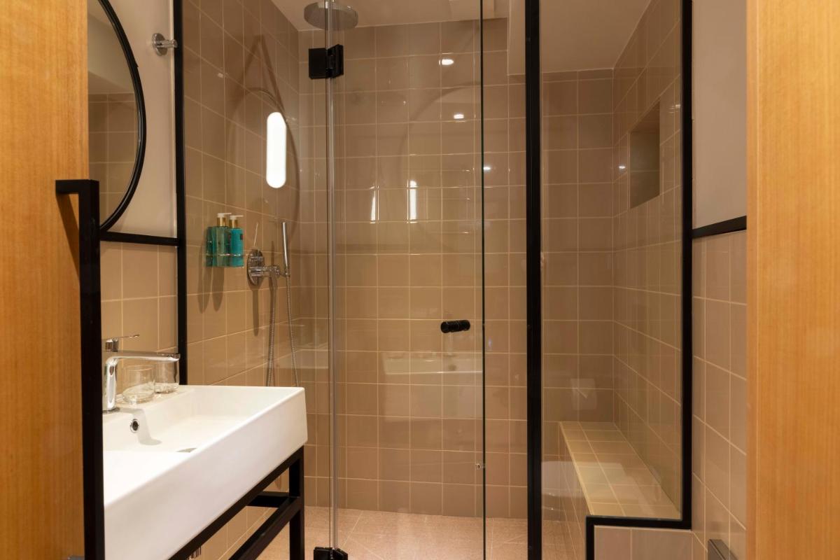 Salle de bains dans l'établissement Hotel Le 37 Bis