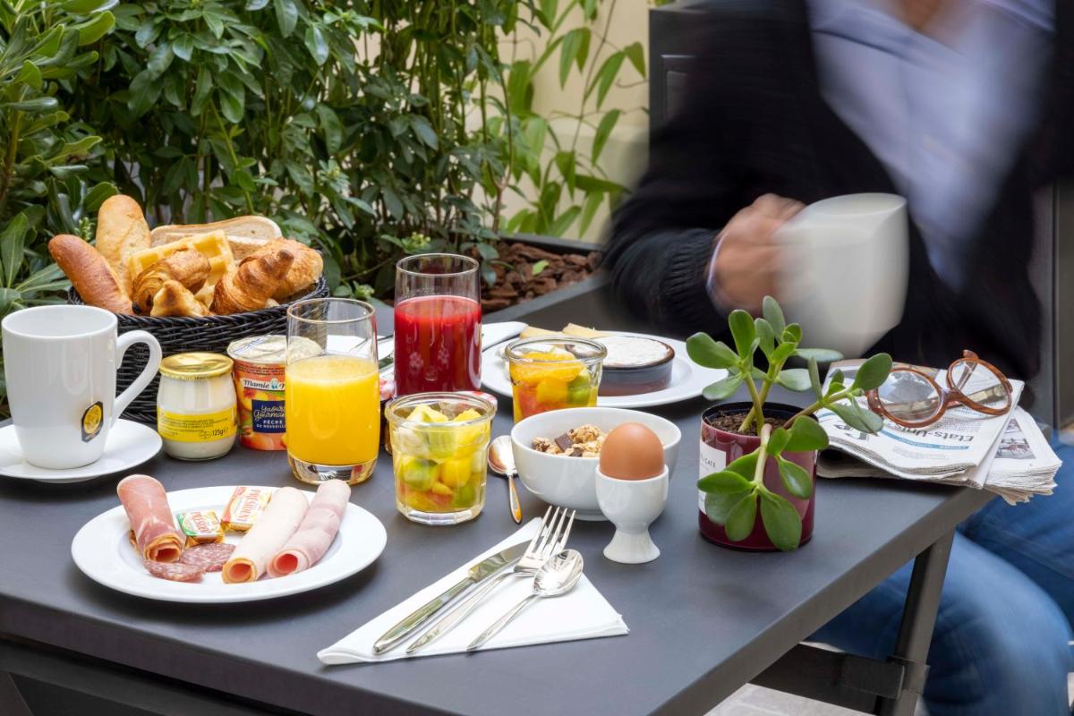 Nourriture dans l'hôtel ou à proximité