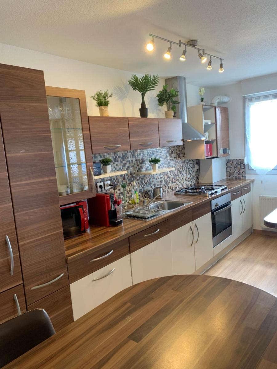 Sion City Mulhouse centre - parking et balcon-wifi 5G gratuit - Housity