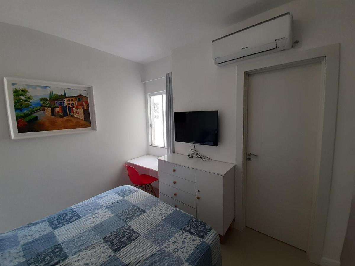 Suitetrails - Lindo apto de 3 quartos, a 150m da praia, com ar-condicionado em todos os ambientes