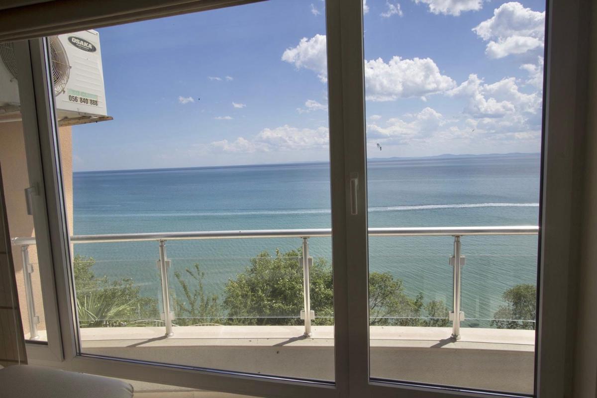 Suitetrails - Apartmán Alex beach s nádherným panoramatickým výhledem na moře