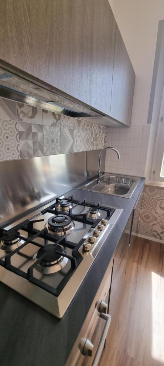 Giulia Butterfly - Housity