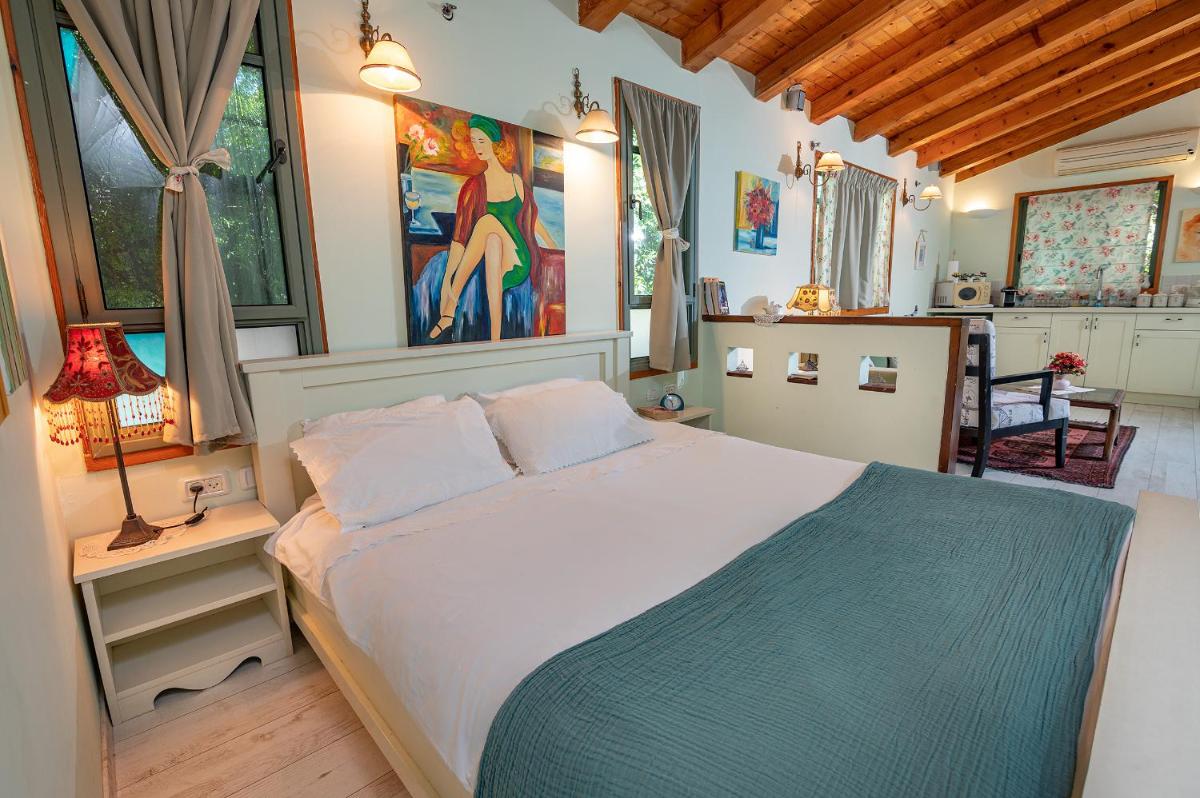 Marom Romance - Housity