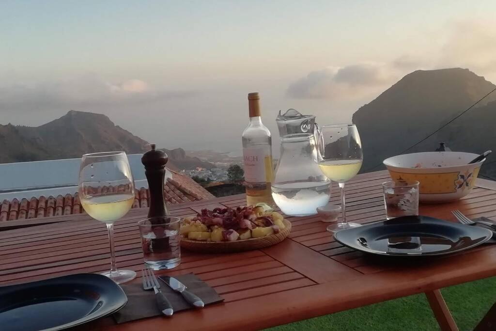 Modern Mountain and sea view apartment - Housity