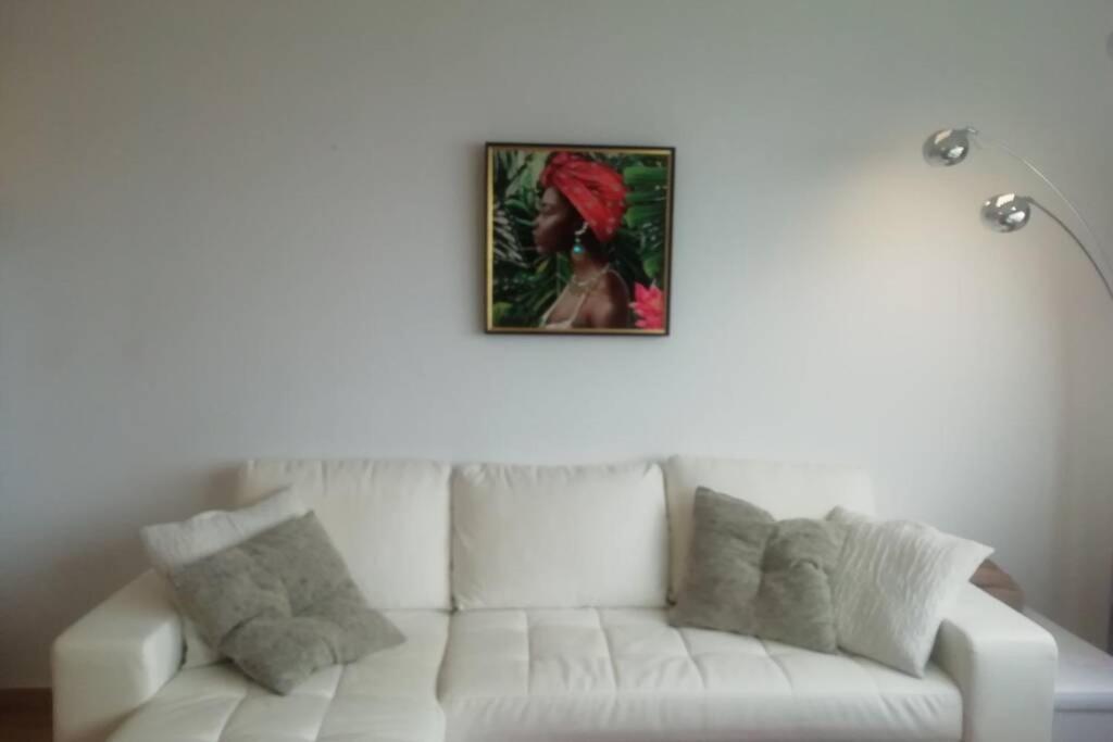 Modern Mountain and sea view apartment - Housity