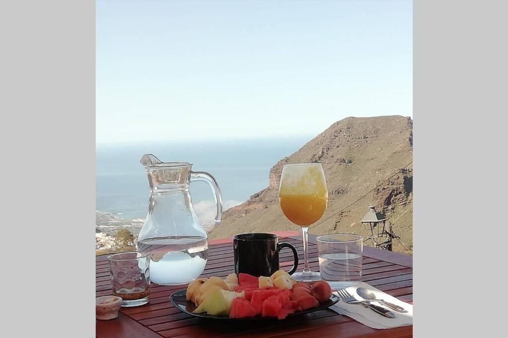 Modern Mountain and sea view apartment - Housity