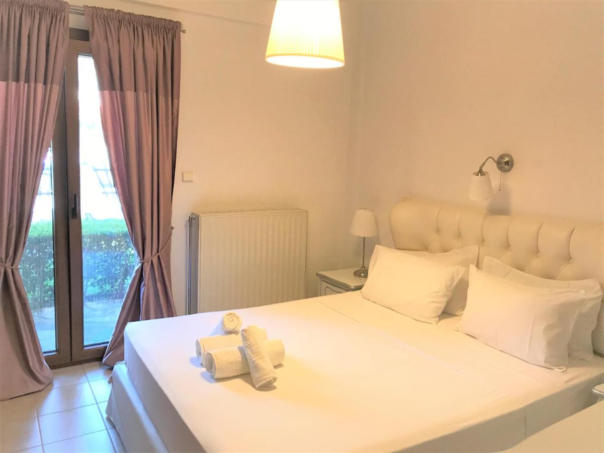 Amaryllis House - Housity
