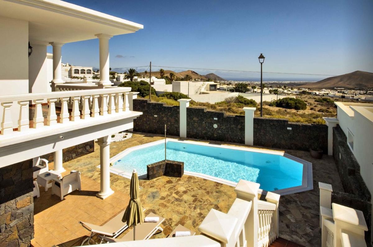 Villa Los Loros - Housity