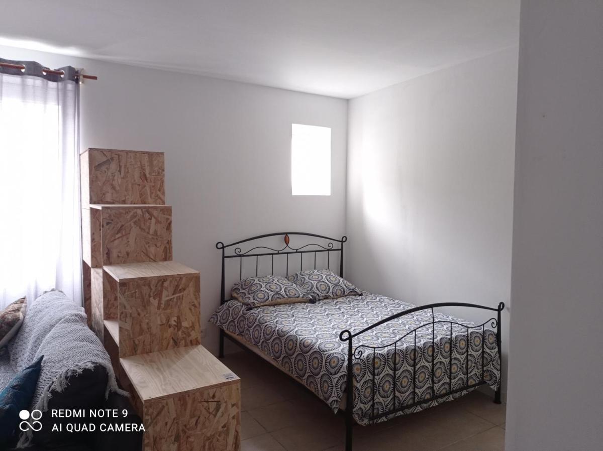 studio spacieux confortable récemment rénové - Housity