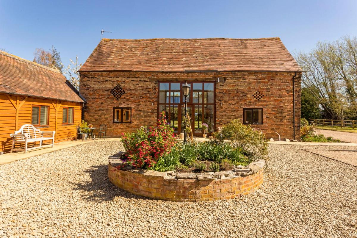 Bridge Farm Holiday Cottages - Housity