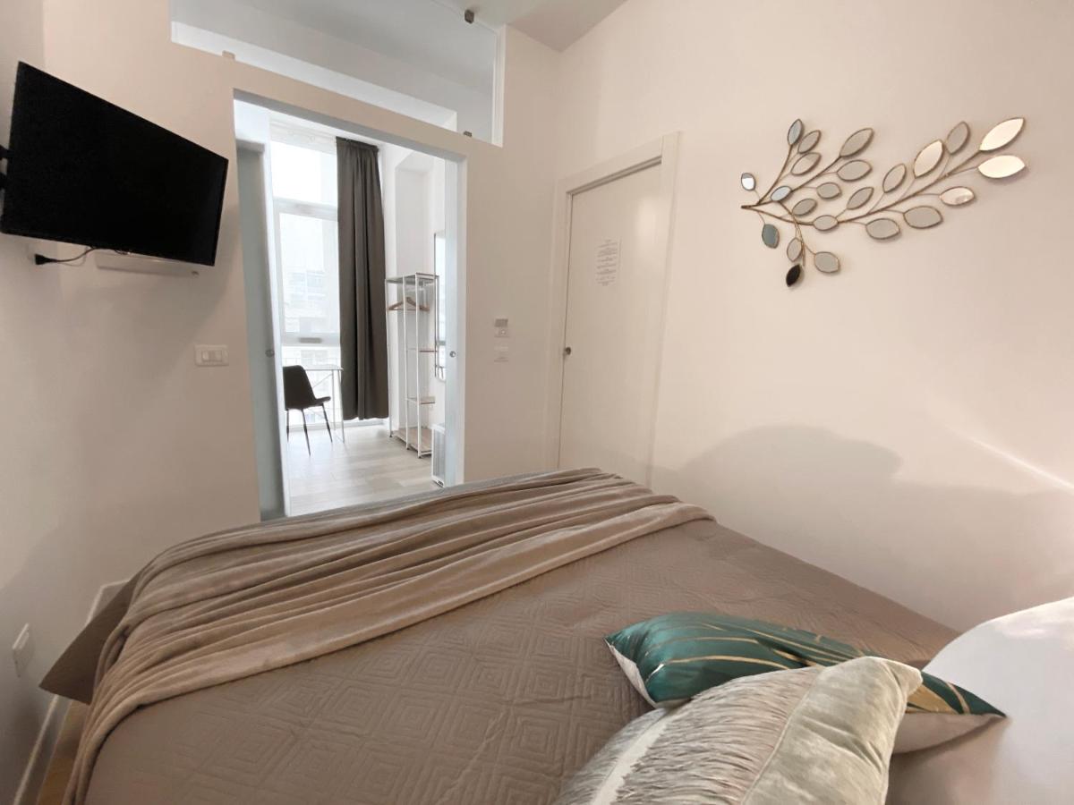 BARI ROOMS Carulli Suite - Housity