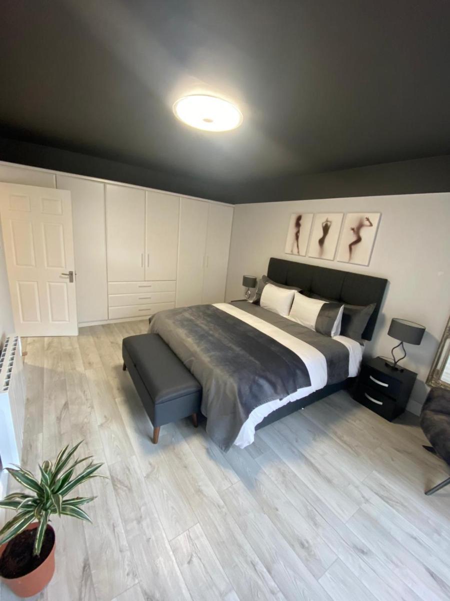 Suitetrails - River View Apartment Suite