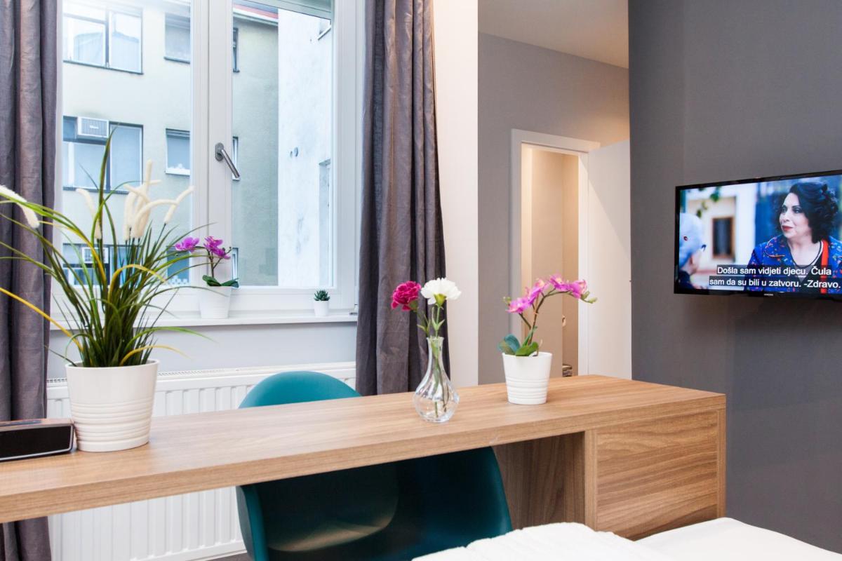 Rooms and Apartments Glossy - Housity