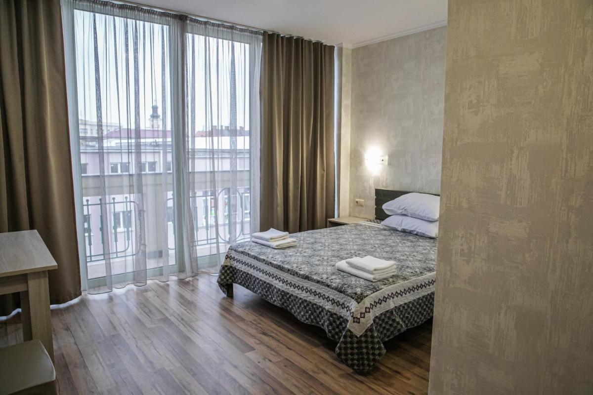 Alina Hotel & Hostel - Housity