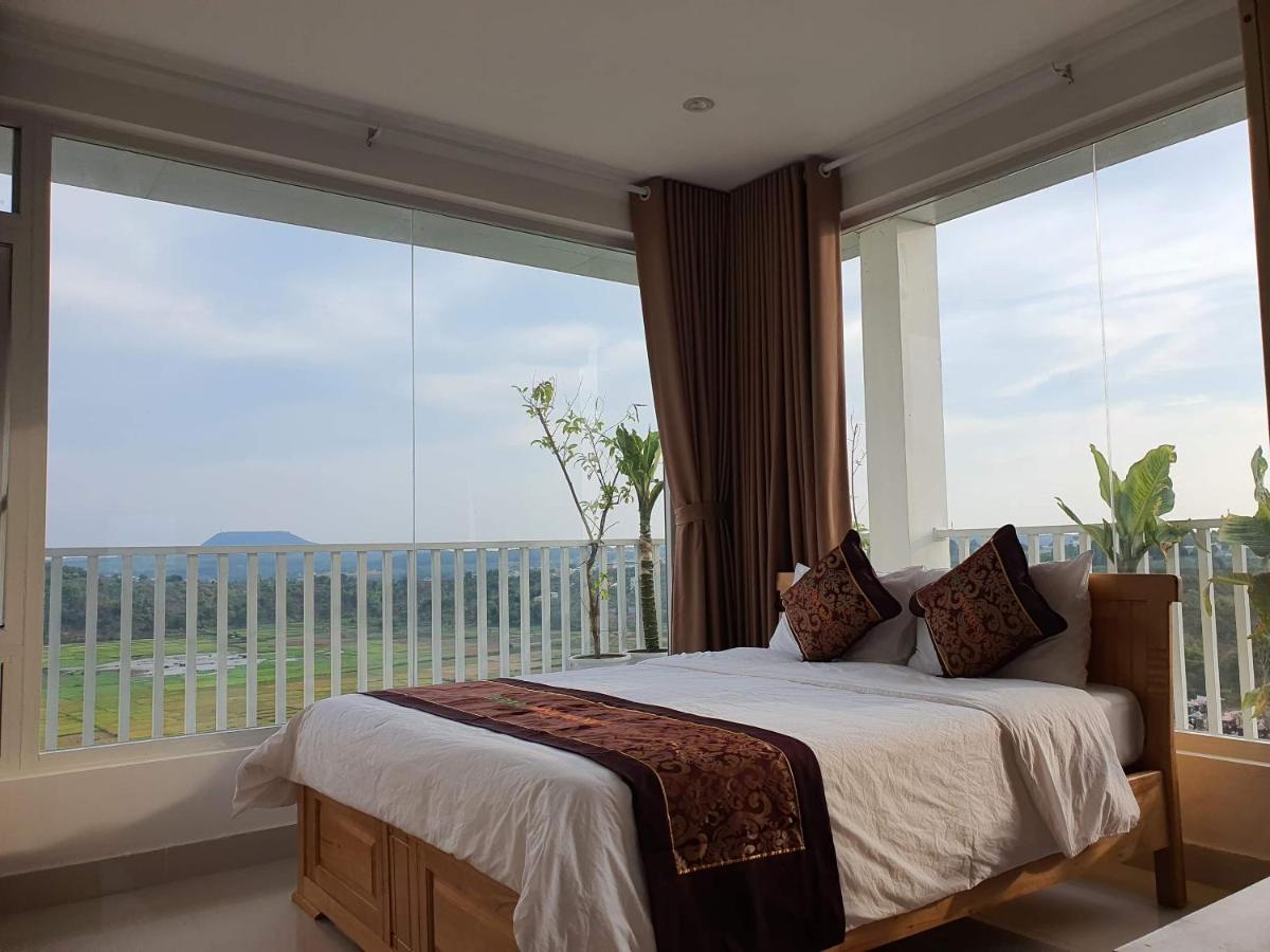Minh Manh Hotel 2 - Housity