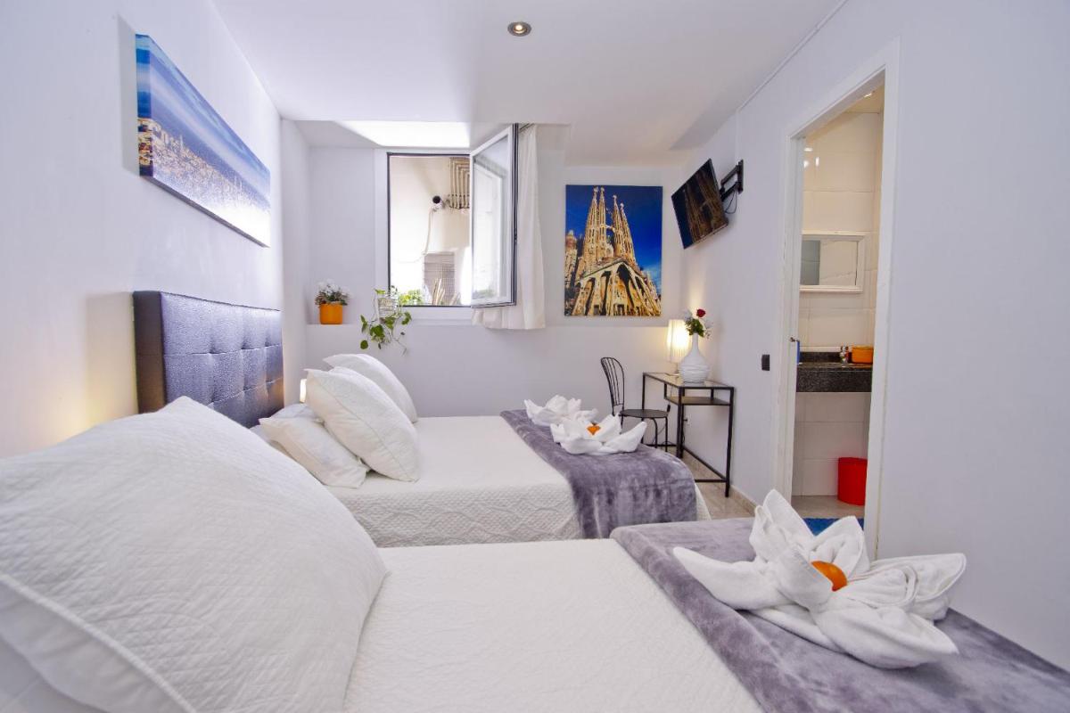 Barcelona City Centre Hostal - Housity