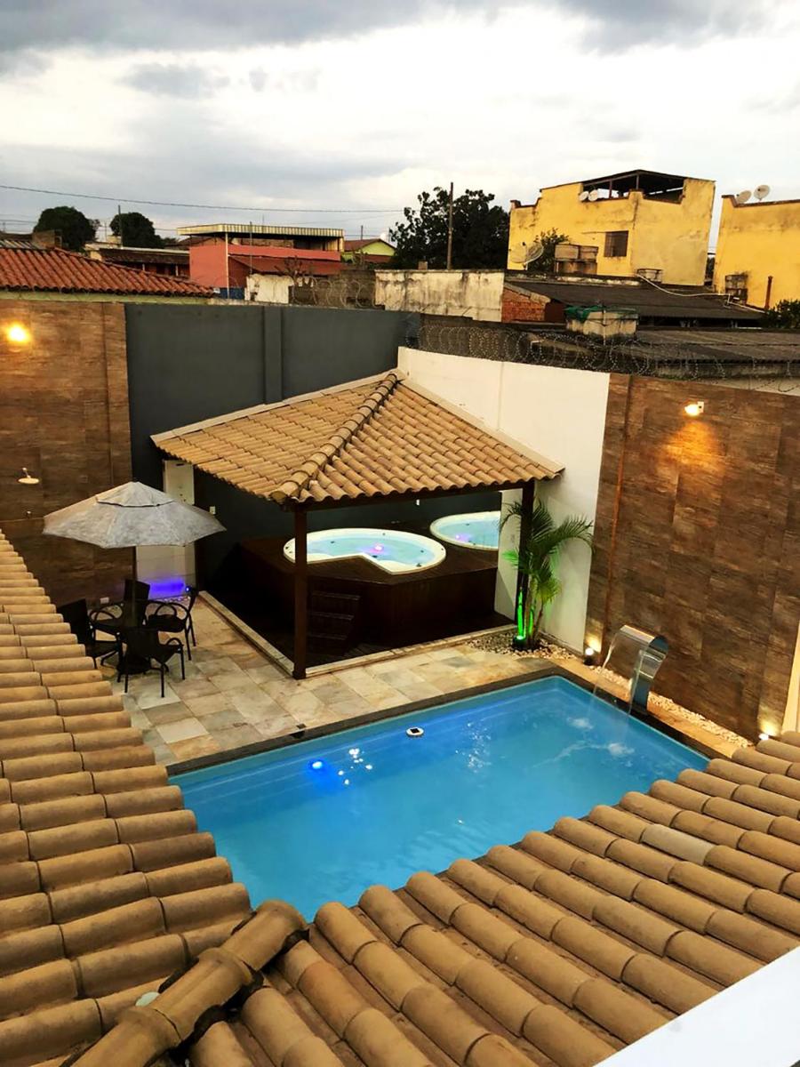 Linda casa de alto padrao com Wi-Fi e lazer em MG - Housity