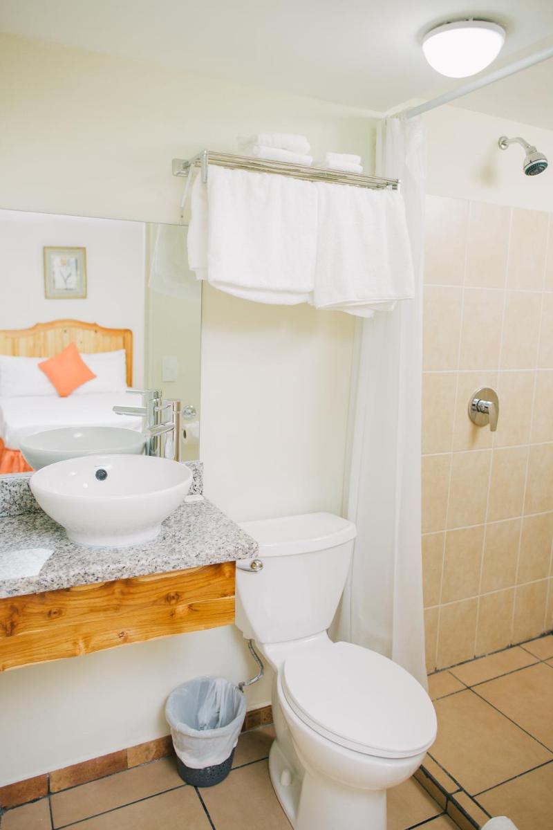 Hotel La Estacion - Housity