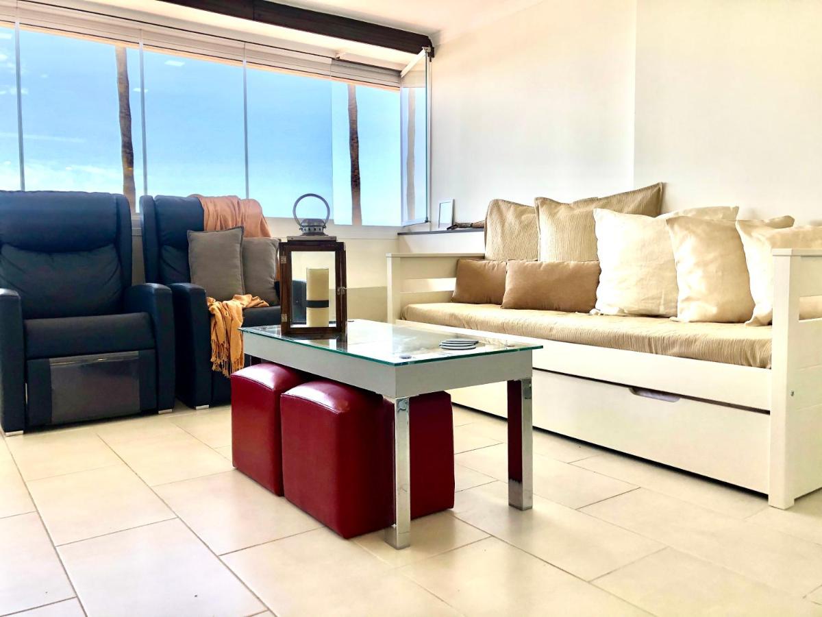 Beach Front Apartment-1st Line - Housity