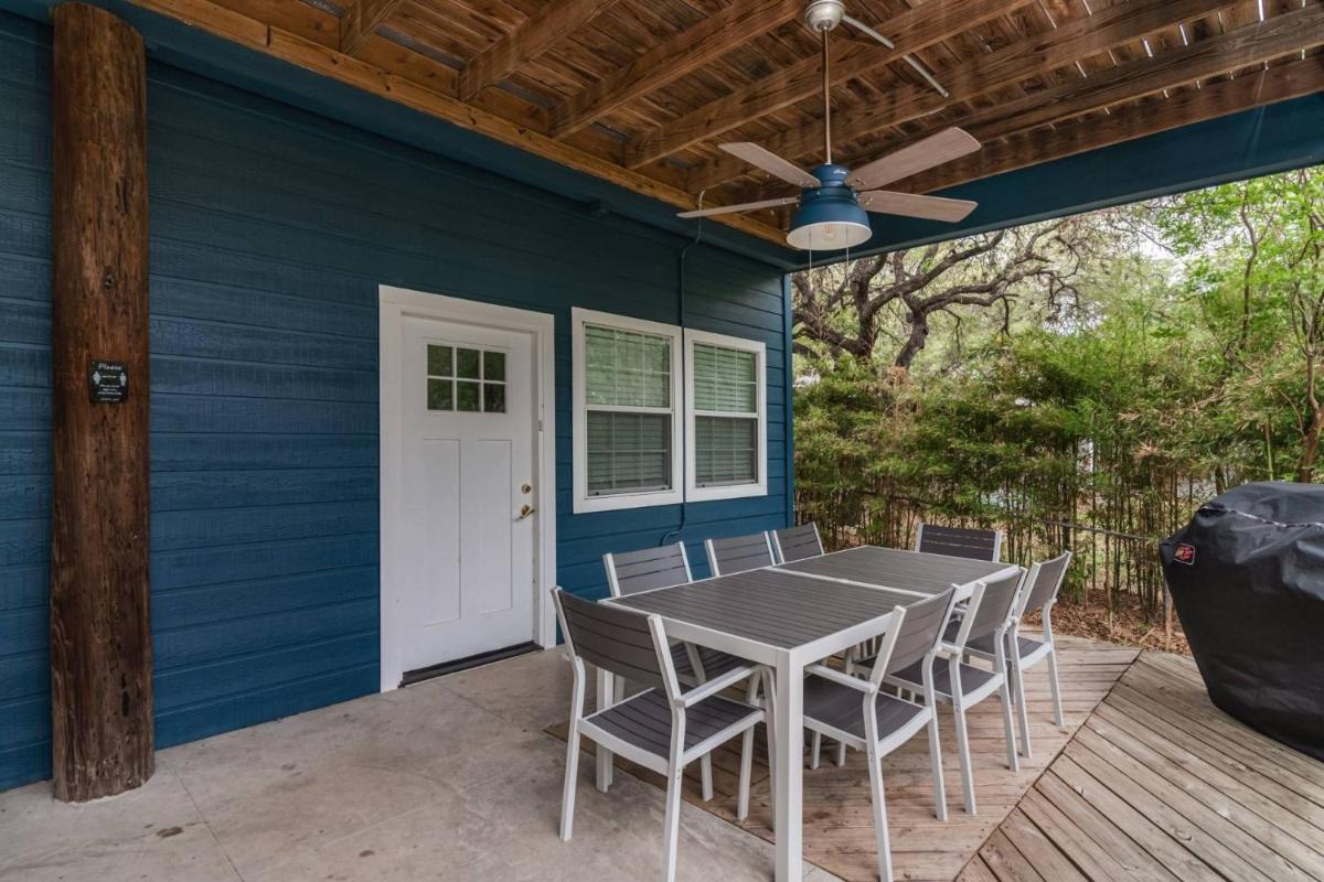 The Nest on Lake Travis - Housity
