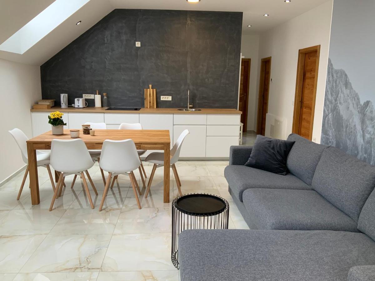 Apartment Julian Discover - Housity