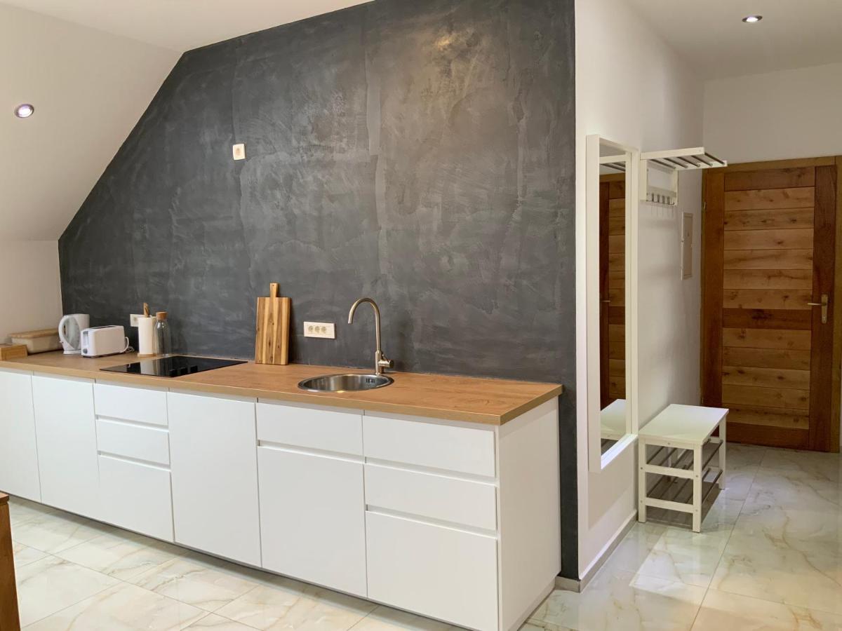 Apartment Julian Discover - Housity