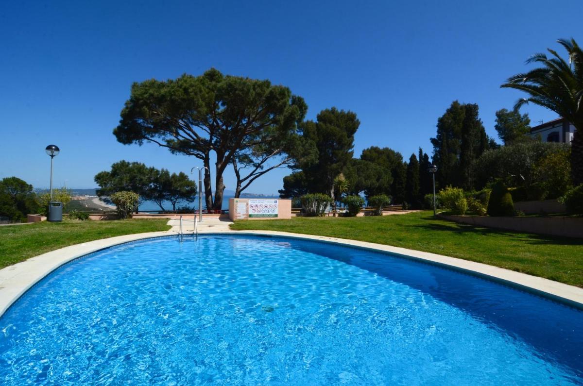 AVA SENIA 5-1- apartamento vista mar - Housity