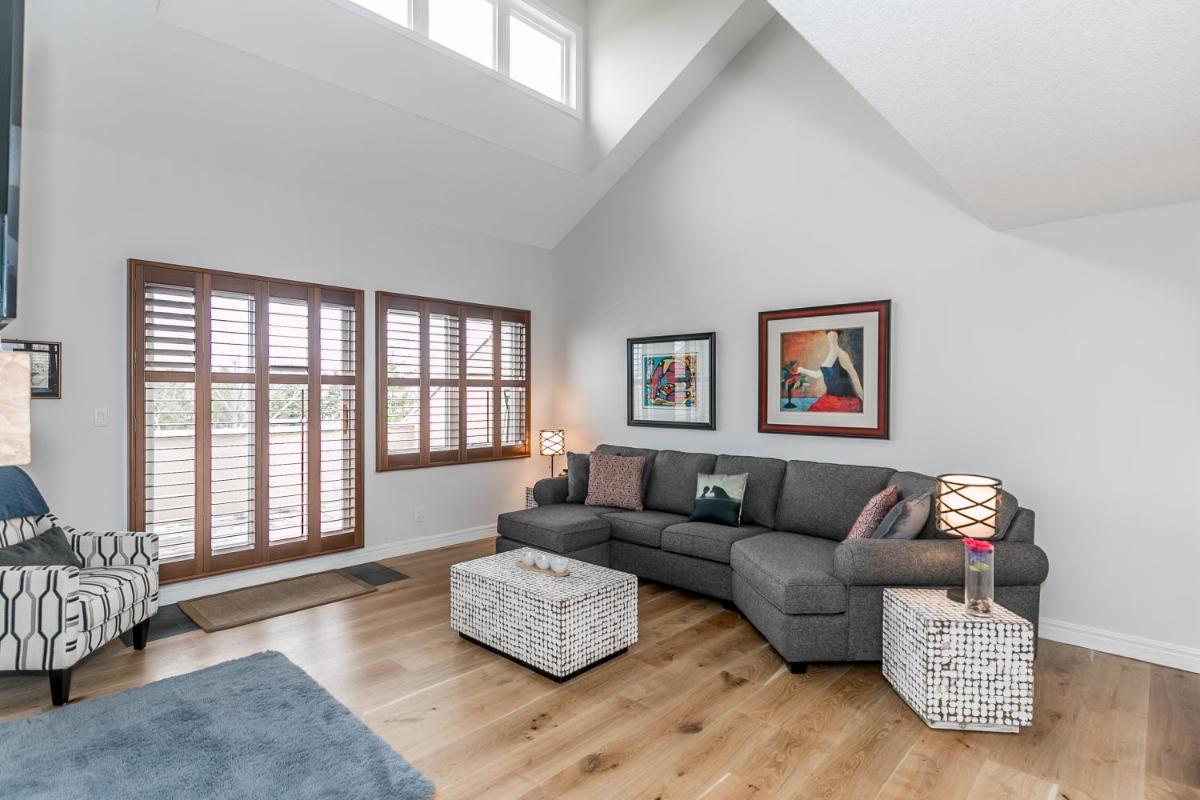 Stunning Townhouse - 3 BDRM Blue Mountain Village Sauna! - Housity
