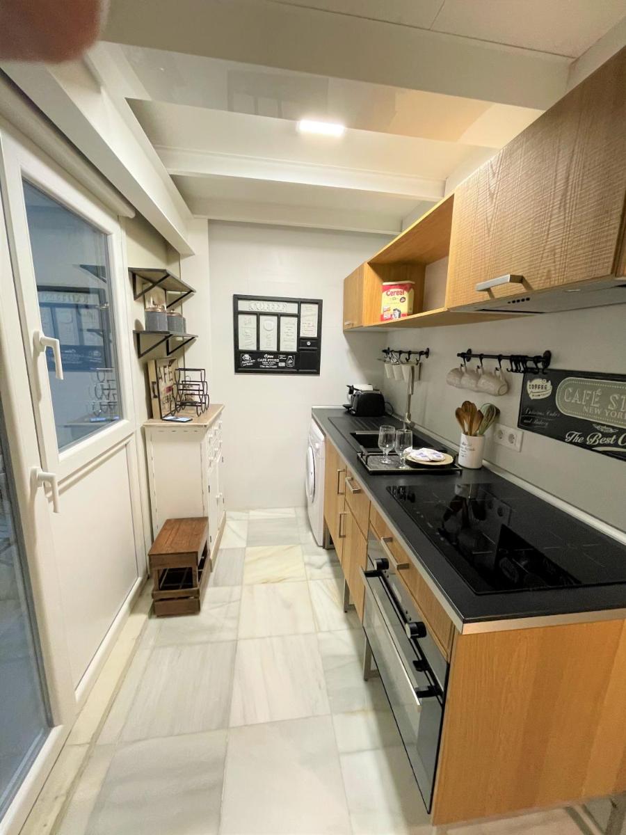 No 38 Cádiz - Housity