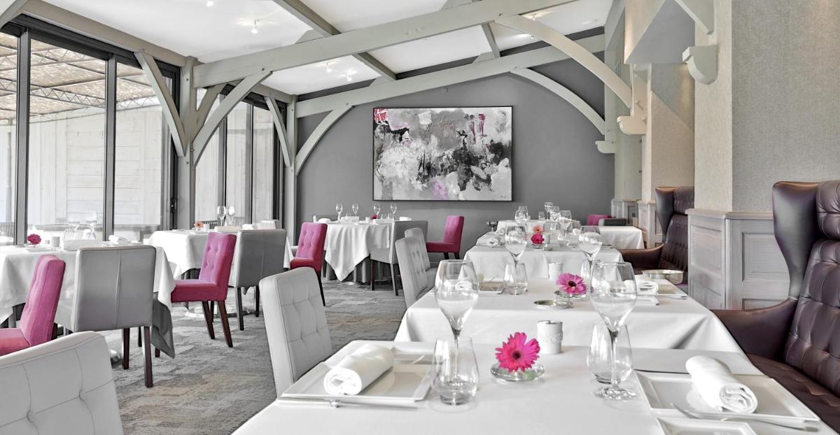 Restaurant ou autre lieu de restauration dans l'établissement Les Glycines - Hôtel & Spa - Teritoria
