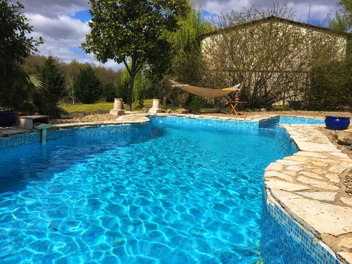Gite Les Pignons - Housity
