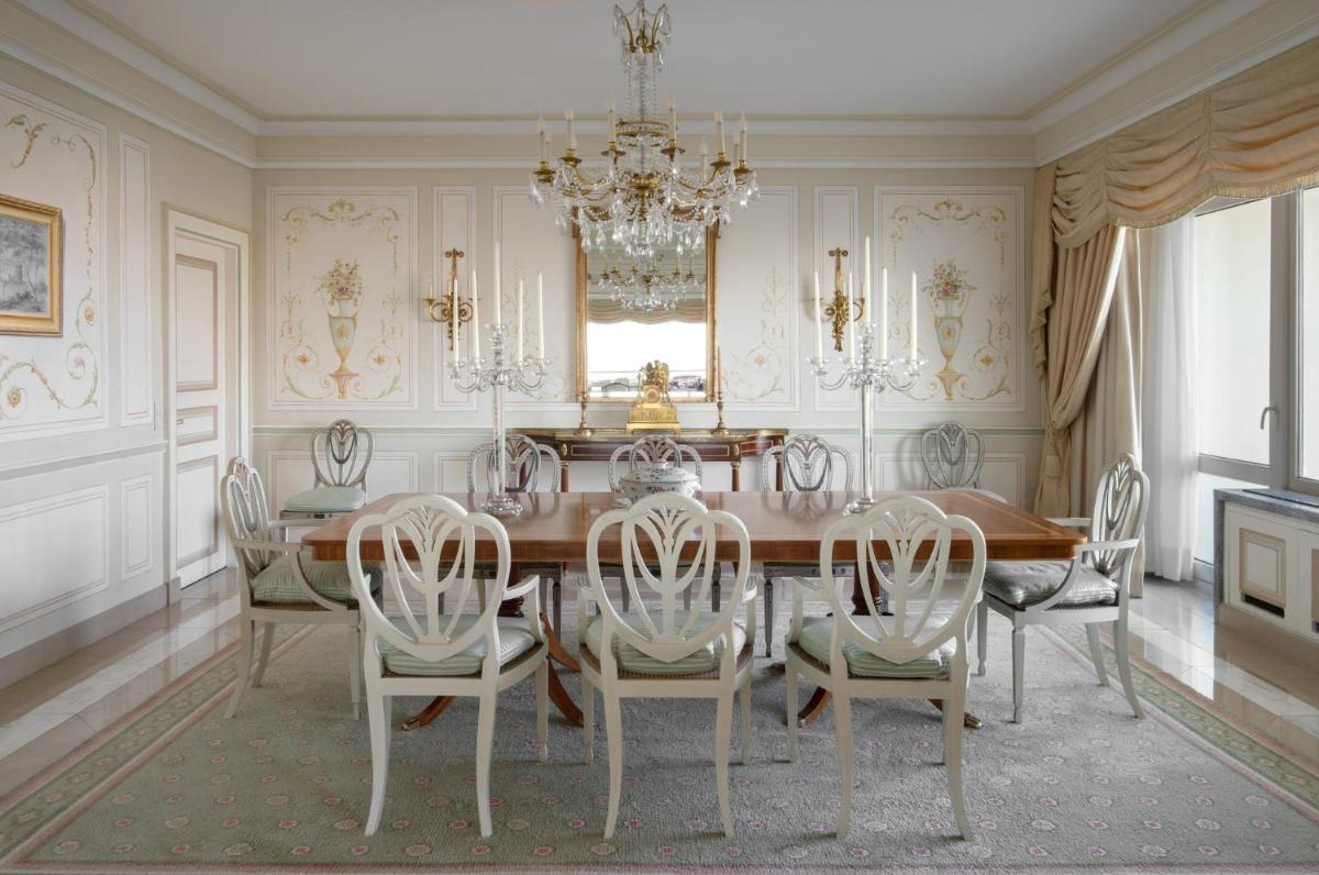 Uma área de estar em Four Seasons Hotel Ritz Lisbon