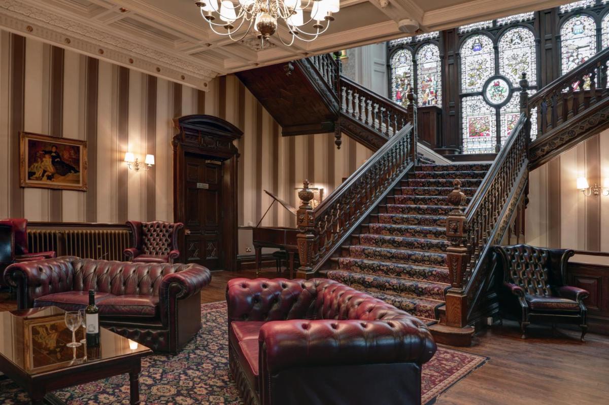 Burnley North Oaks Hotel and Leisure Club - Housity