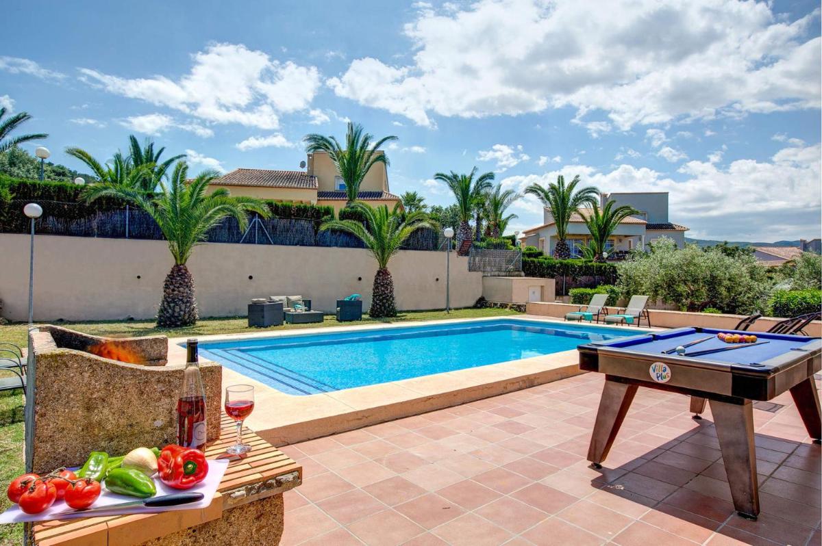 0339 Villa Fresno - Housity