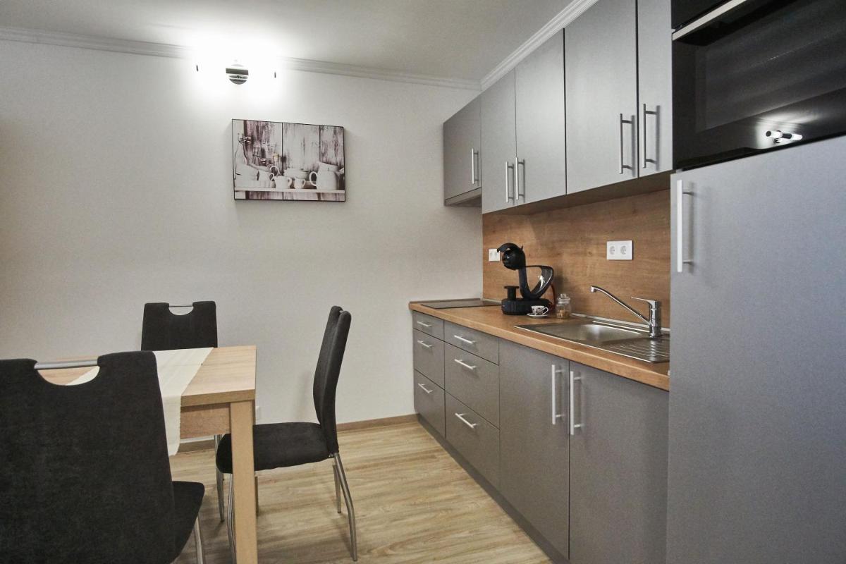 Cadet Apartments - hostAID - Housity