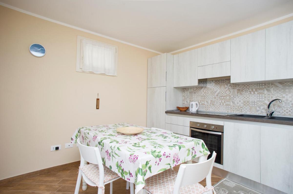 Bilocale Silvia con vista mare - Goelba - Housity
