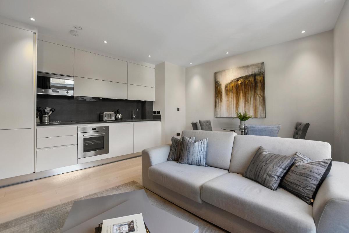 Vauxhall Bridge Road by Aeria Apartments - Housity